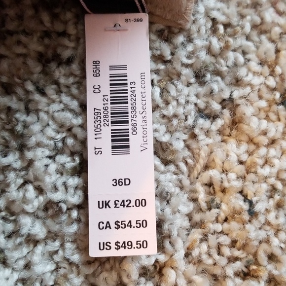 Victoria's Secret Very Sexy Push-up Bra 36D - Picture 3 of 4